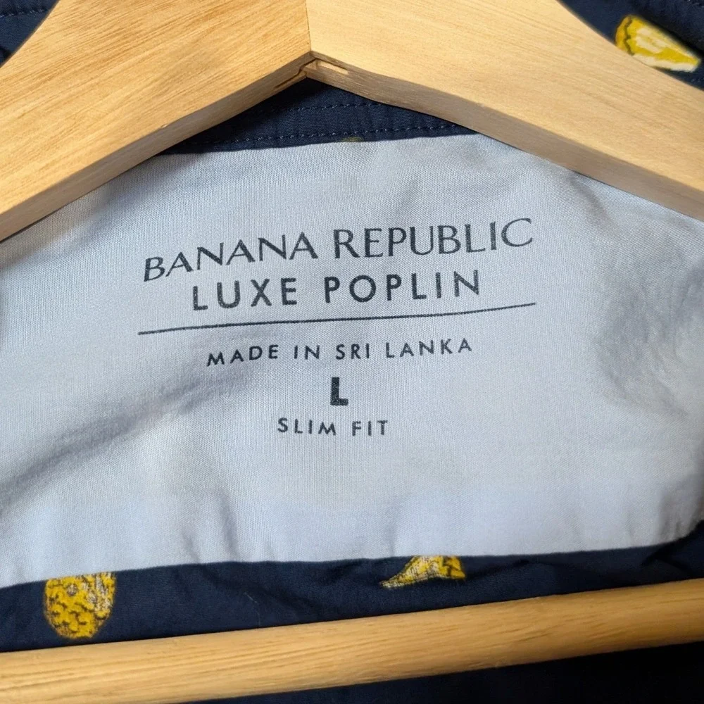 Banana‎ Republic Mens Luxe Poplin Slim Fit Pineapple Print Shirt Navy Blue L